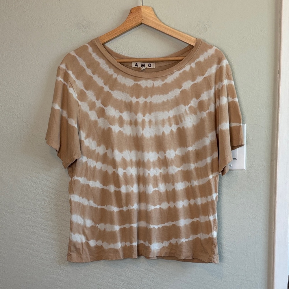 Bundle 2 for $30! AMO Beige and White Tie-Dye Short Sleeve Tee L